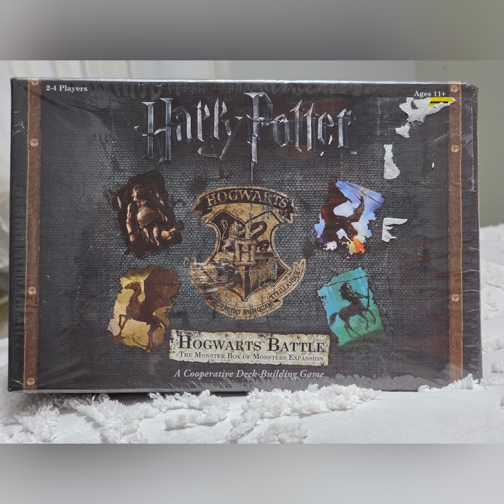 NWT -Harry Potter - Hogwarts Battle- Monster Box of Monsters Expansion Deck NEW